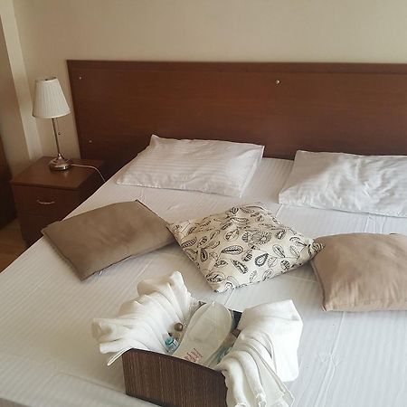 Persian Hotel Istanbul Bagian luar foto